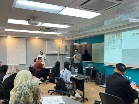 Seminar Mini Karl Fischer & NIRS Anjuran JK UVIS dan SepSTec
