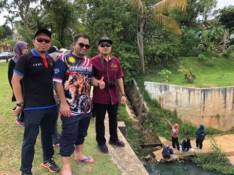 Sampling activity at Sungai Kim Kim