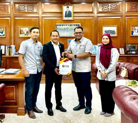 Kunjungan Hormat ke Pejabat YB. Tuan Aznan Tamin, Pengerusi Jawatankuasa Pendidikan dan Penerangan Negeri Johor