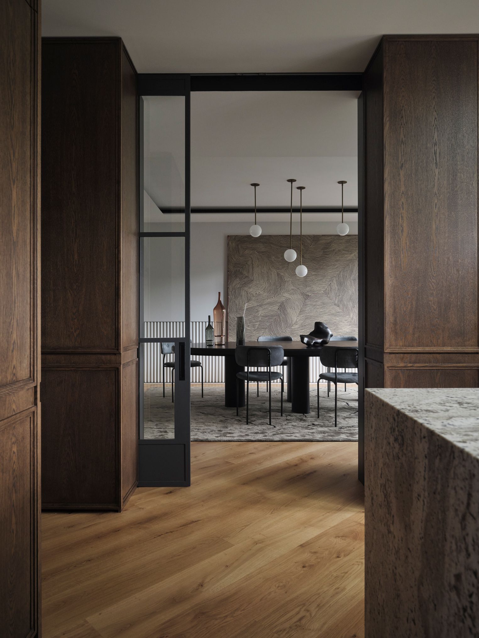 Monsieur G, Kitchen with view to dining