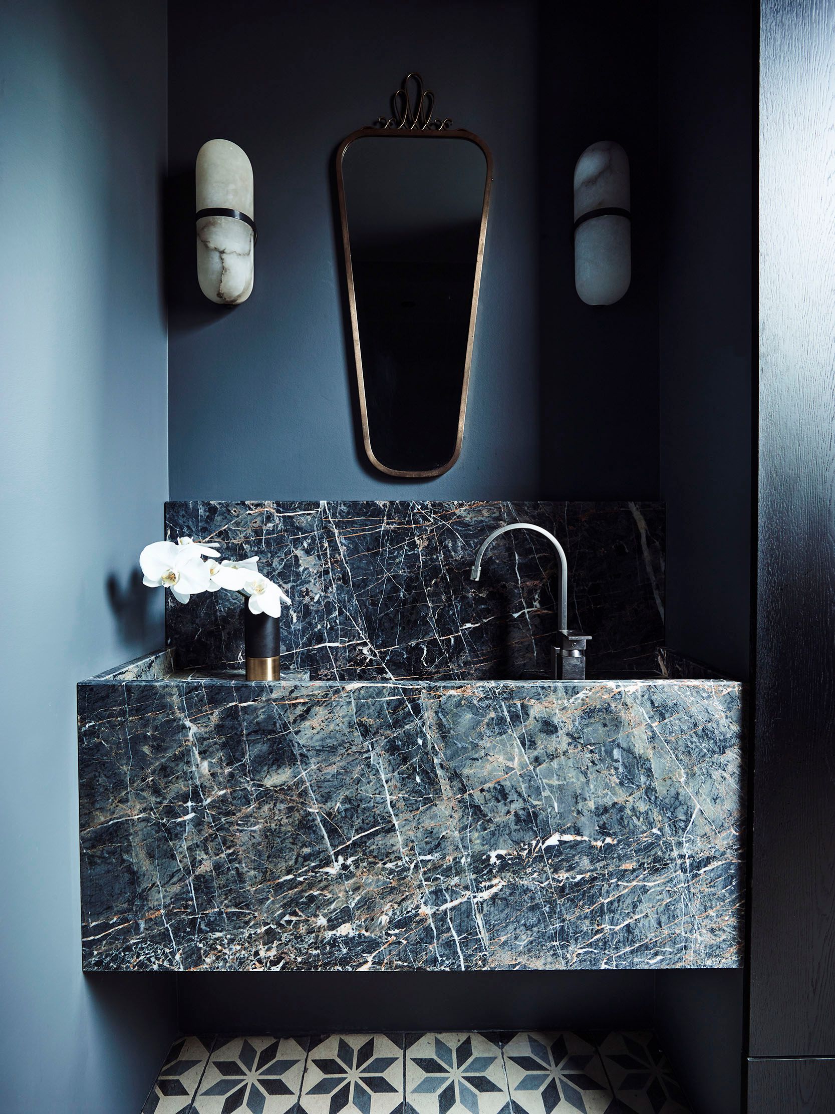 Killcare, Powder Room