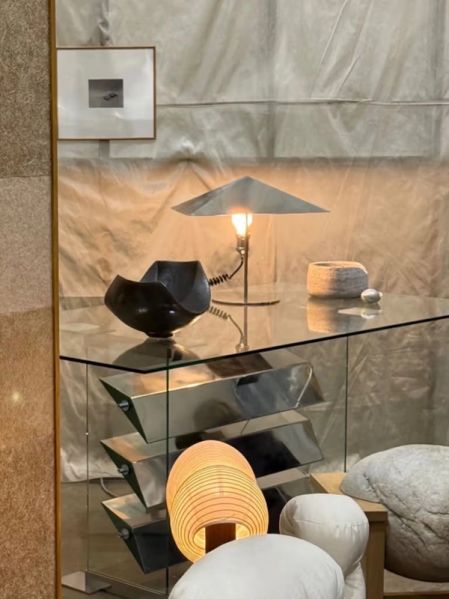 Collecting with Conviction_Louvre desk by EJR Barnes_Studio Gardner