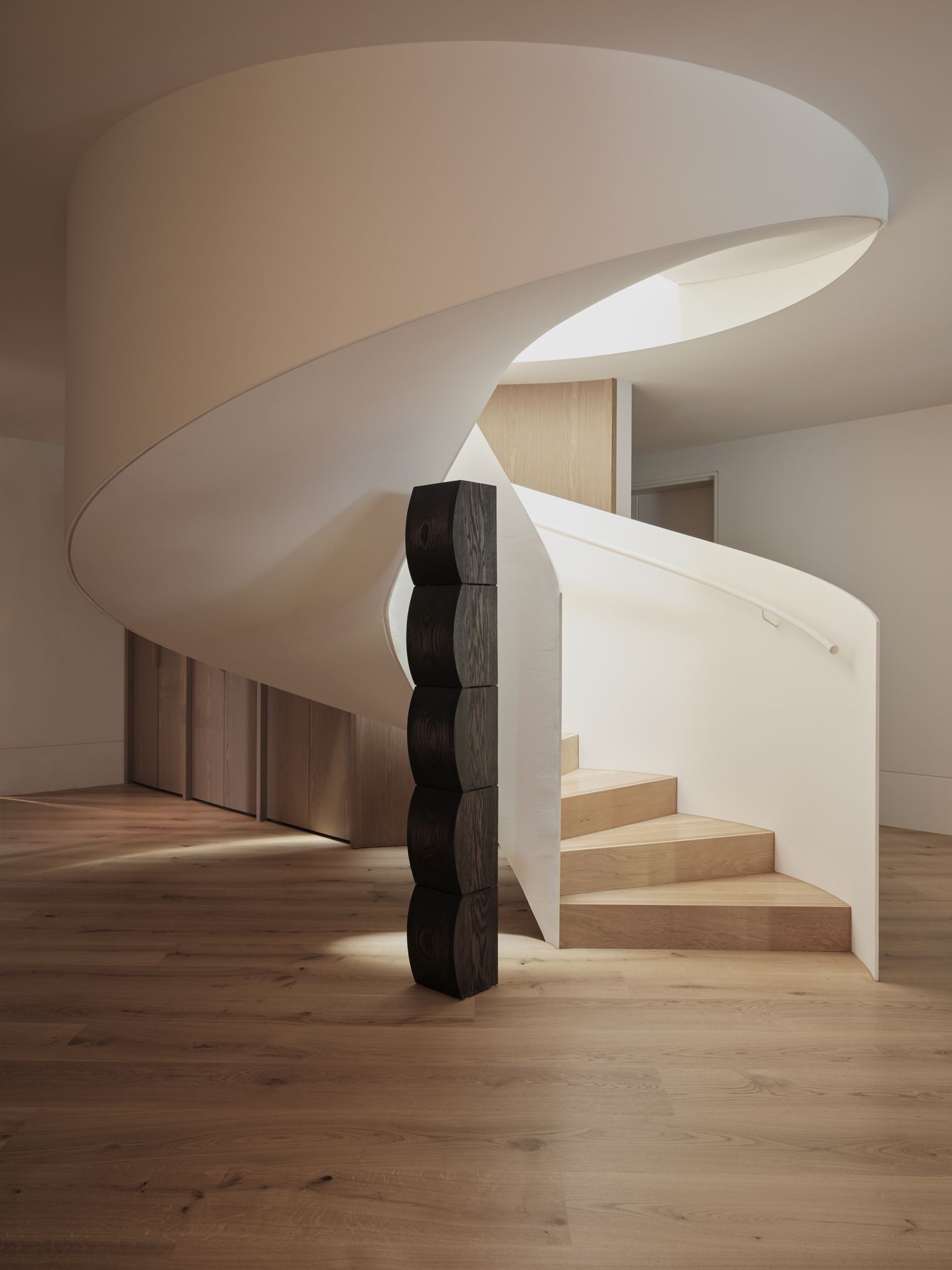 Monsieur G, Staircase