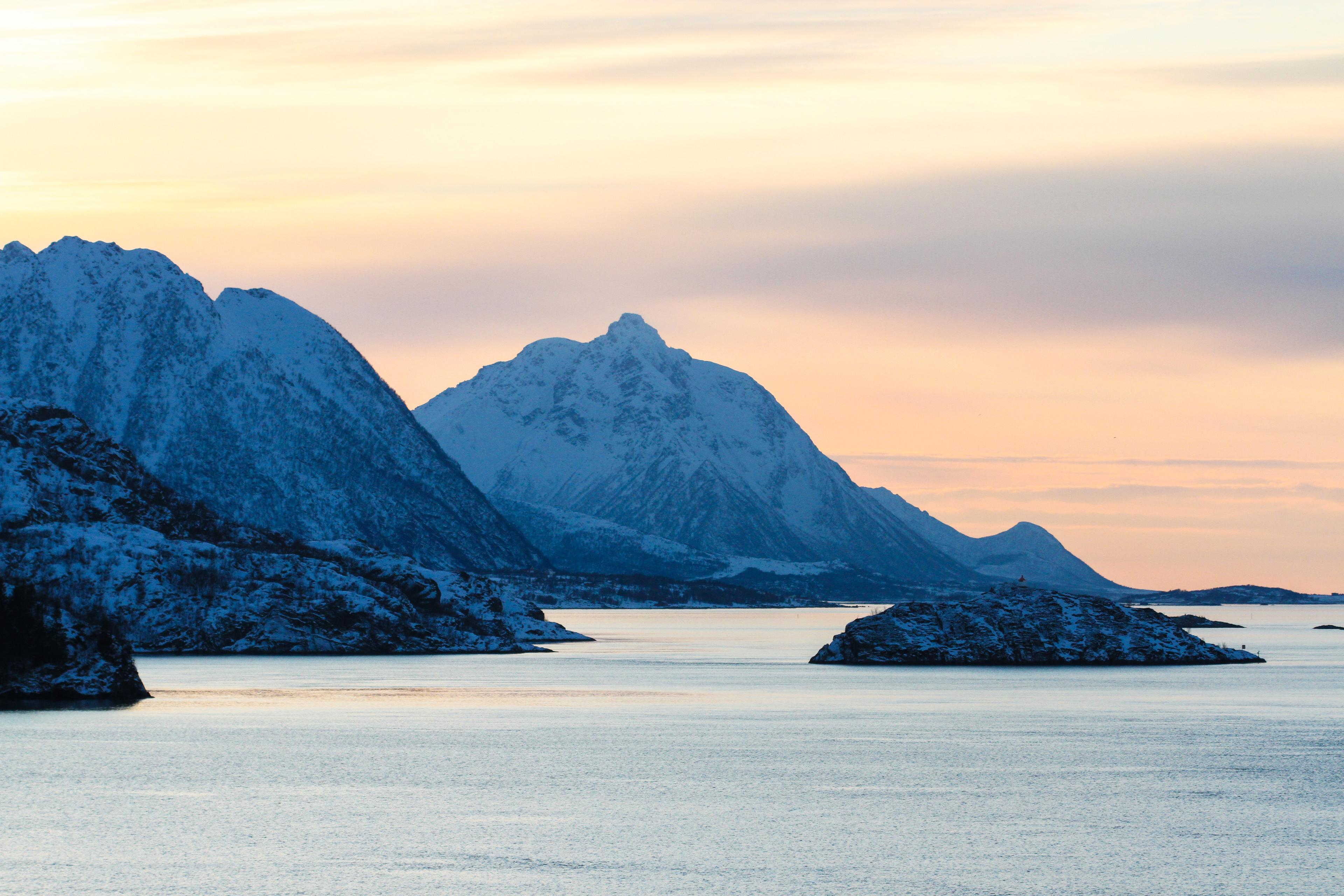 En tur med Hurtigruten i Nord-Norge er noe alle bør få med seg minst en gang i livet. Foto: Runar Larsen