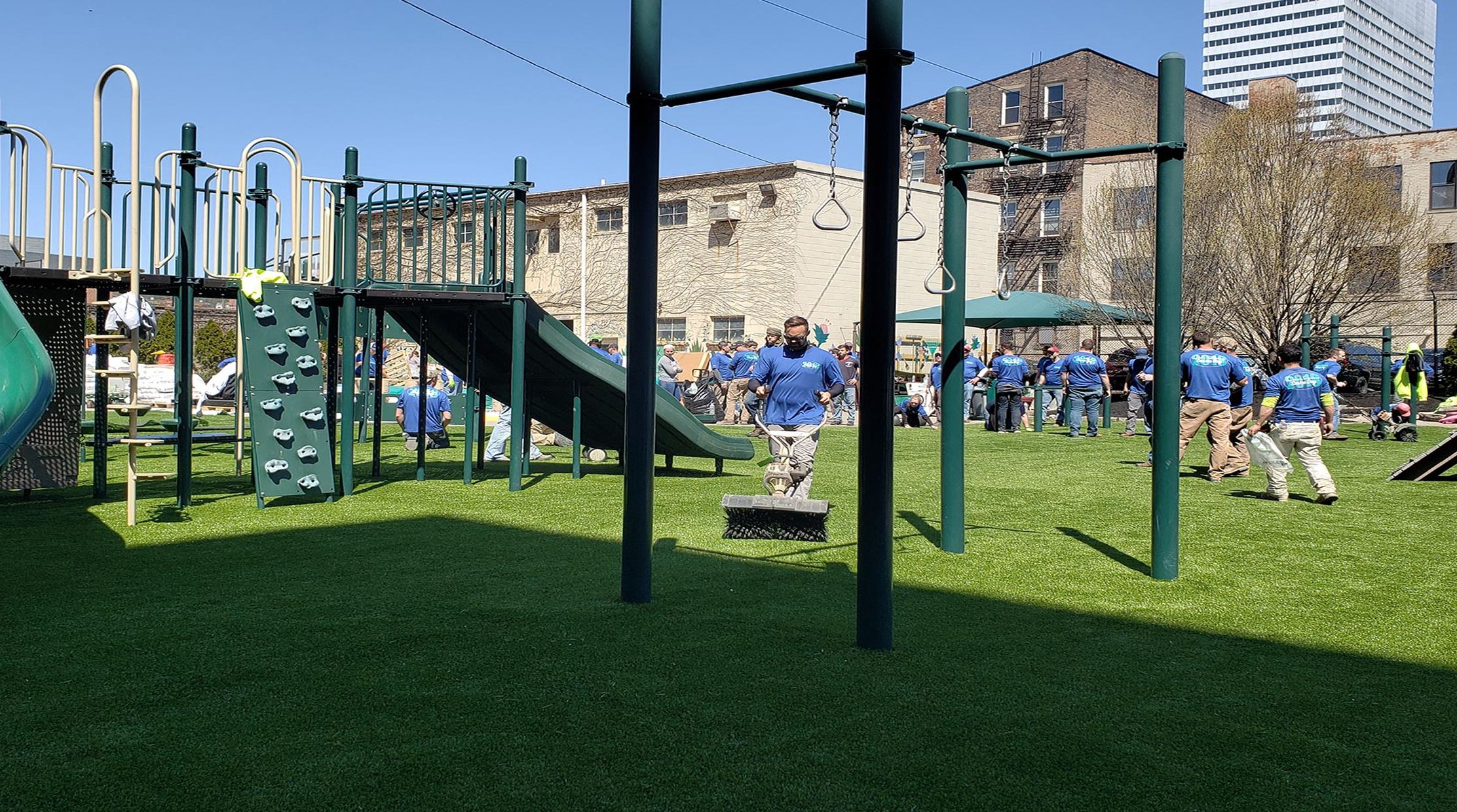 MotScapes workers creating a play space