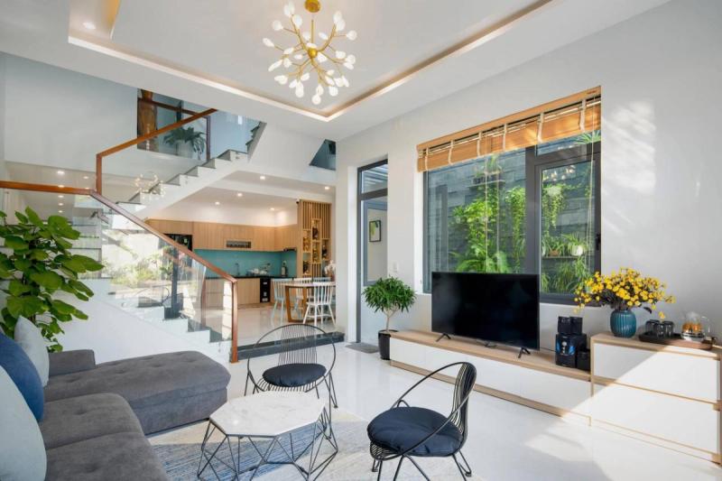 Không xây giếng trời, nhà ống 6×25 chọn giải pháp nào để trong nhà vẫn đón gió và thoáng sáng?