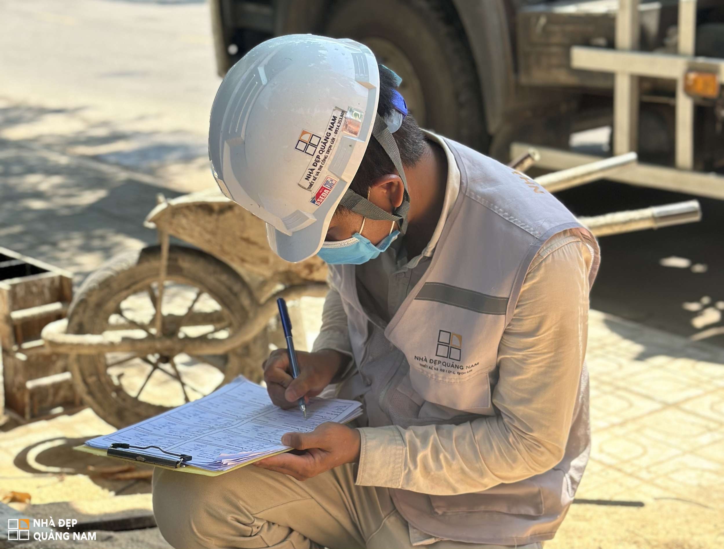 Những tiêu chuẩn và quy tắc khi thiết kế lan can tại ban công căn hộ, nhà phố cao tầng