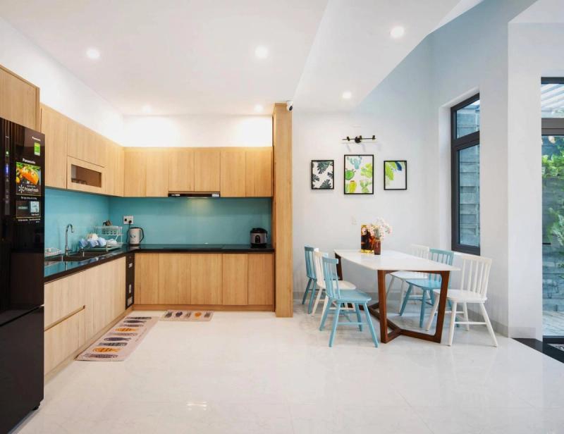 Không xây giếng trời, nhà ống 6×25 chọn giải pháp nào để trong nhà vẫn đón gió và thoáng sáng?