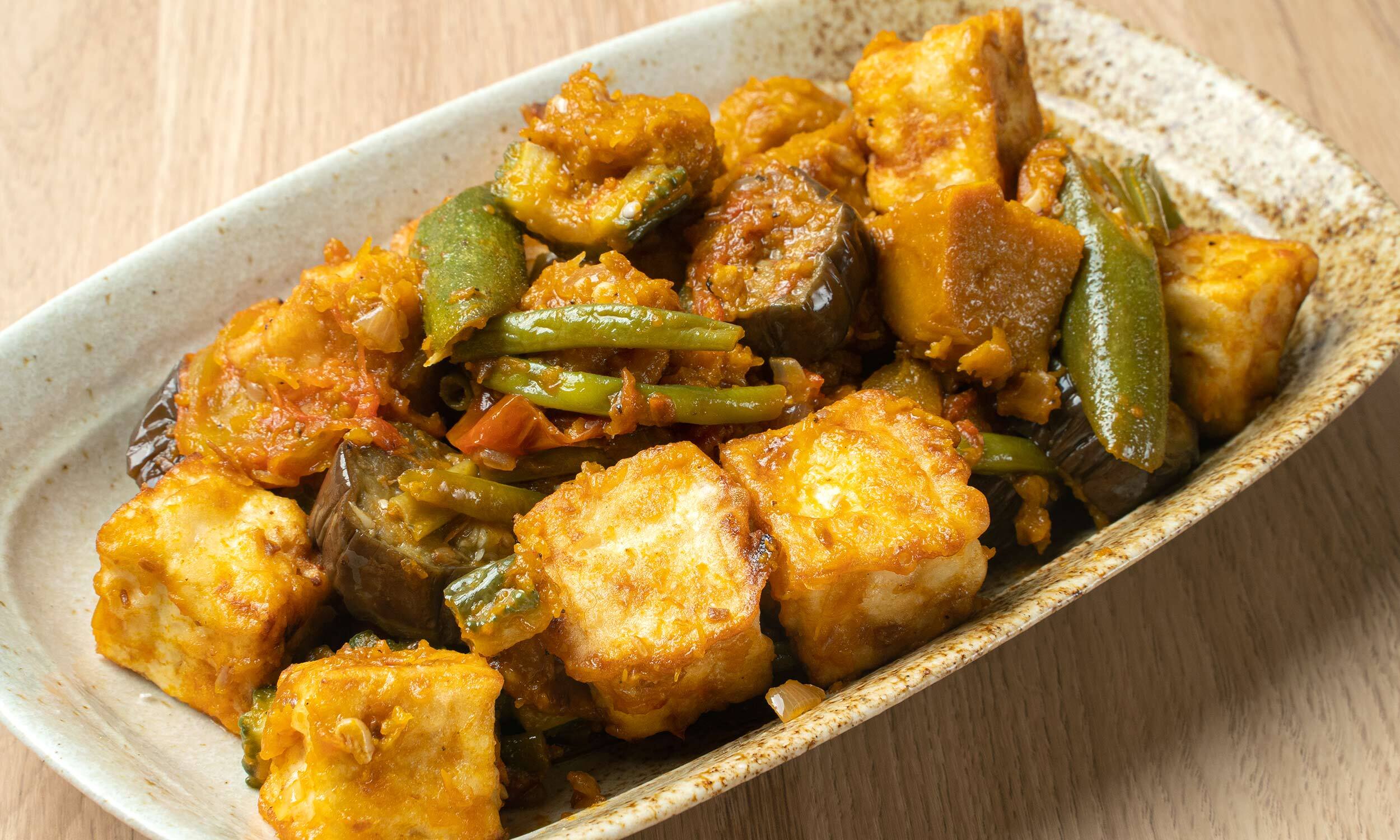 Crispy Tofu Pinakbet (Filipino Vegetable Stew) | Pepper.ph - Easy and Practical Filipino Recipes