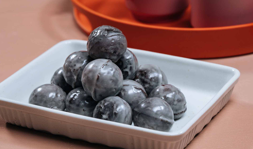 DunkinStyle Choco Honey Dipped Munchkins Recipe Pepper.ph