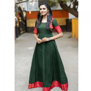 GOREGOUS GREEN PATTERENED GOWN