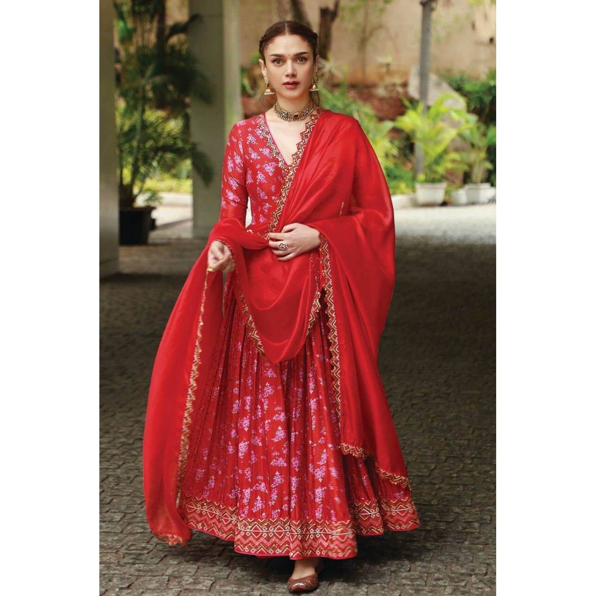 ADITI HAIDRI RED COLOR WEDDING WEAR GOWN