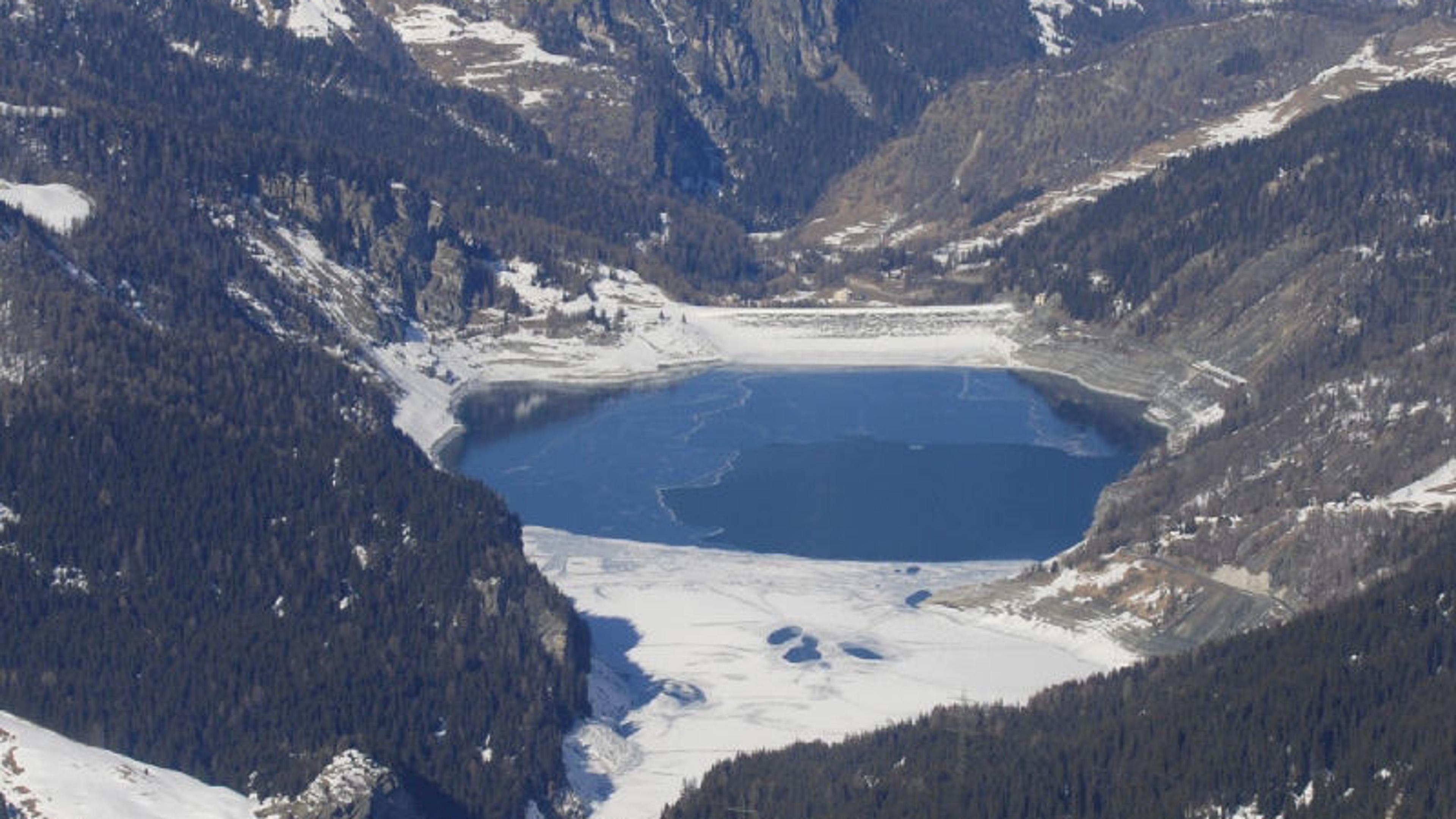 56301_Marmorera_1_luftbild_cunbekannt_Thomas Weber.jpg