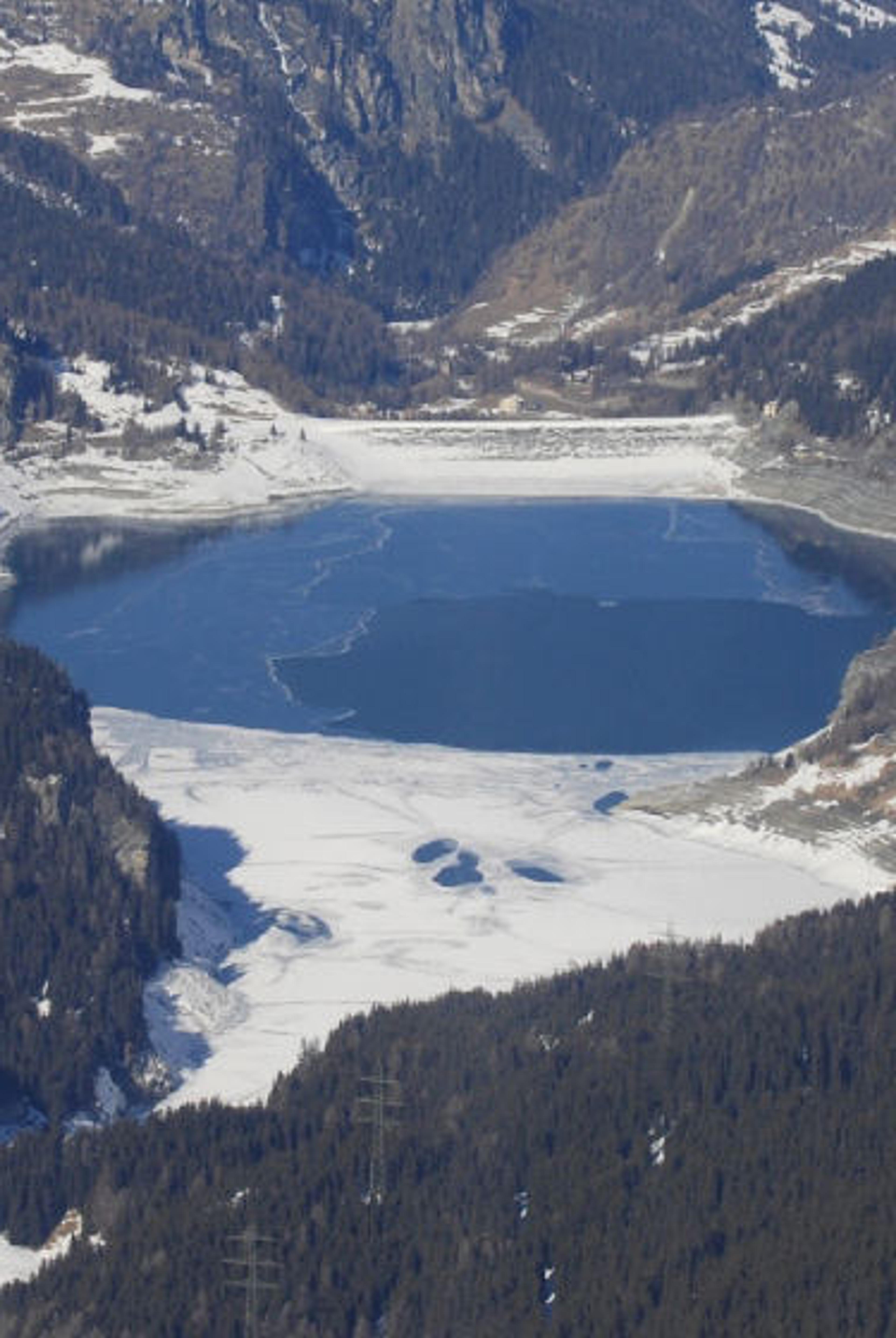 56301_Marmorera_1_luftbild_cunbekannt_Thomas Weber.jpg