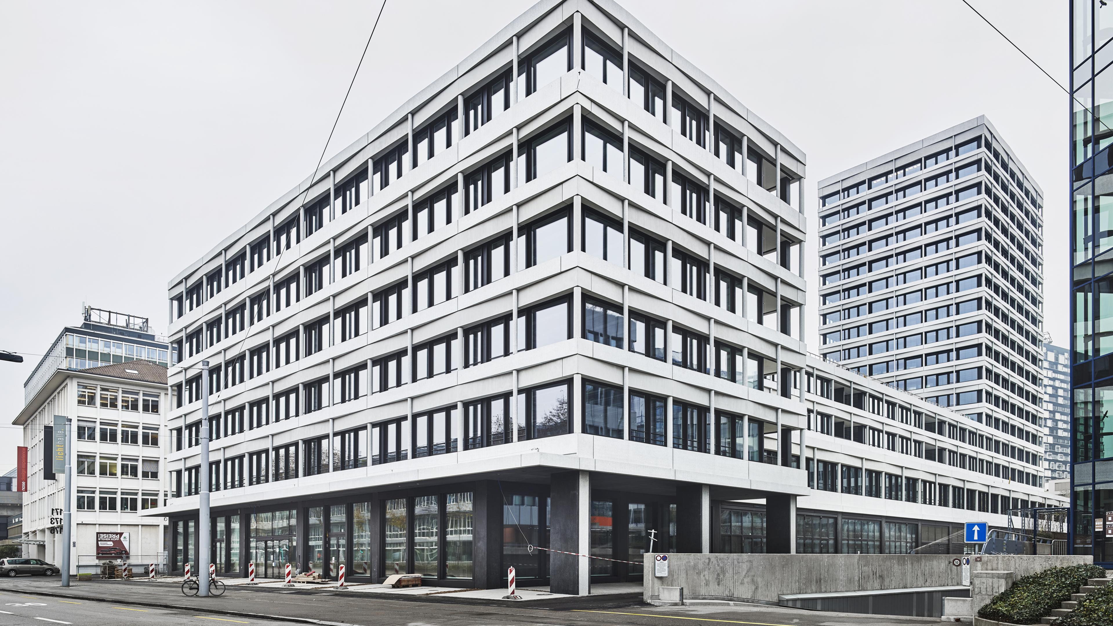 2600_03_EM2N_Atmos-Buero-und-Gewerbehaus-Zuer_Robert Sigrist.jpg