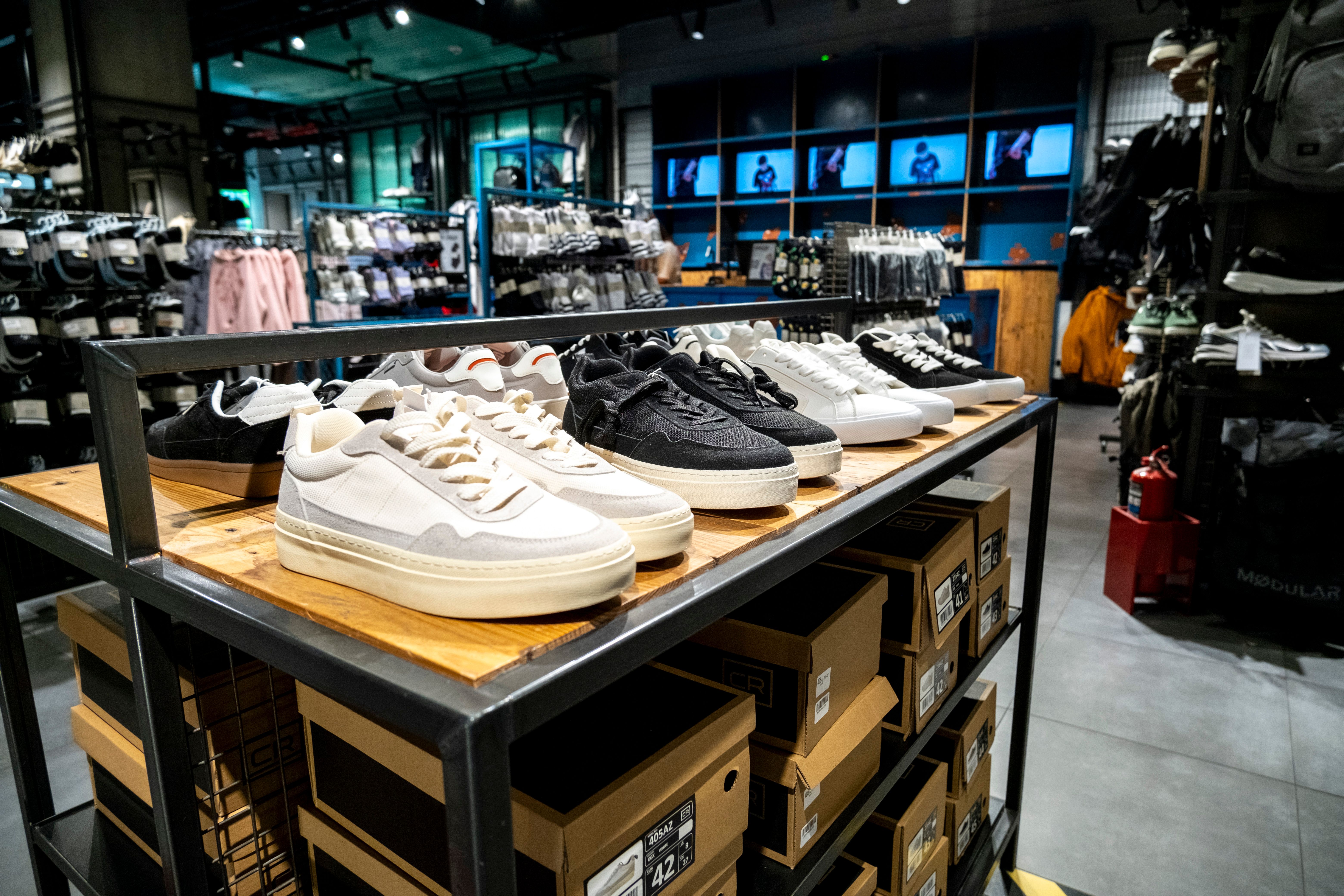 where is the main nike factory located