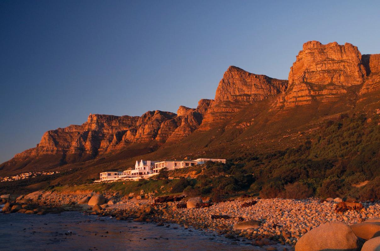 12 Apostles