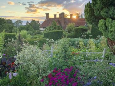 The Gardens of Sussex & Kent