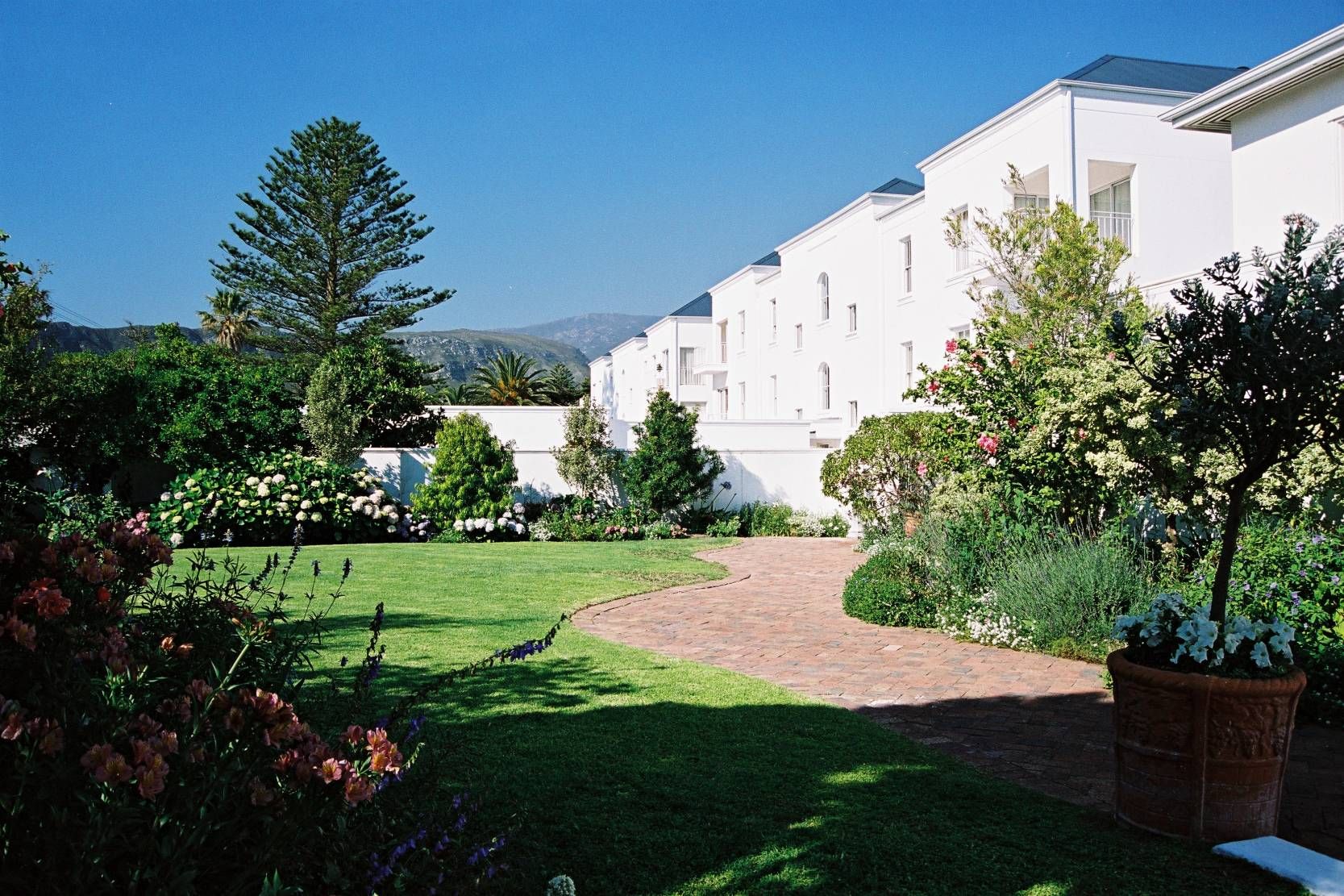 The Marine, Hermanus