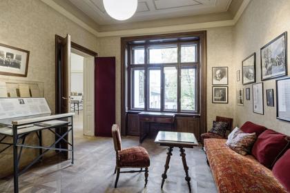 Freud's Vienna: The Three Schools of Psychoanalysis