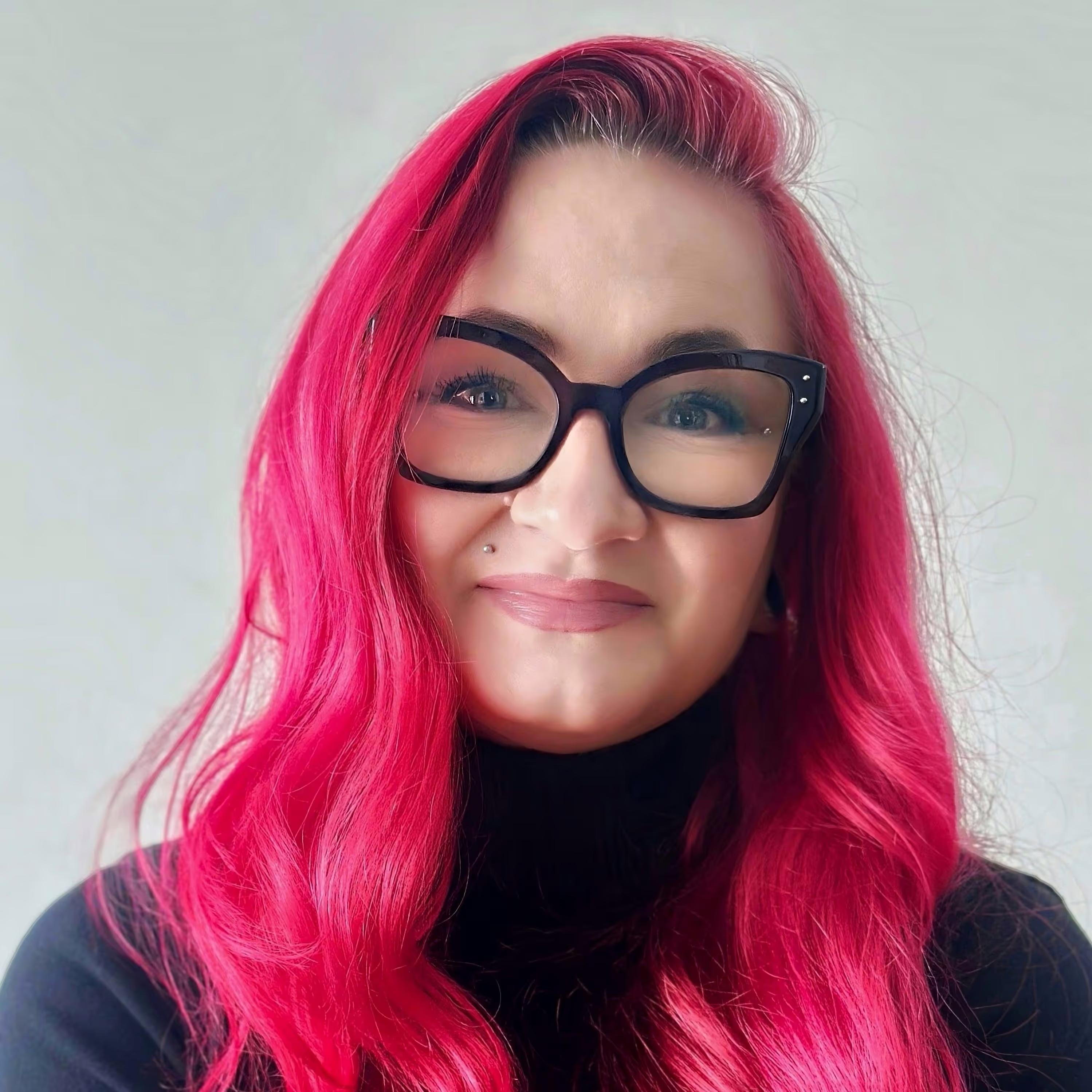Photo of Anna Jozanis, UX Design & Product Strategy Expert