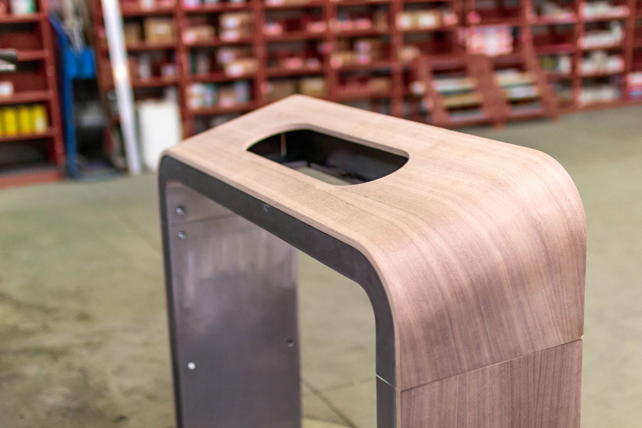 Product design studio Lyon France expert in educational technology prototype Losonnante table