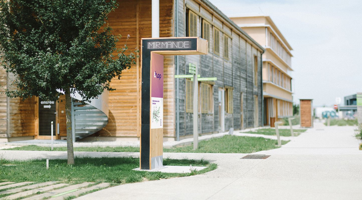 Agence design produit Lyon Montpellier expert en mobilité présentation produit &hop