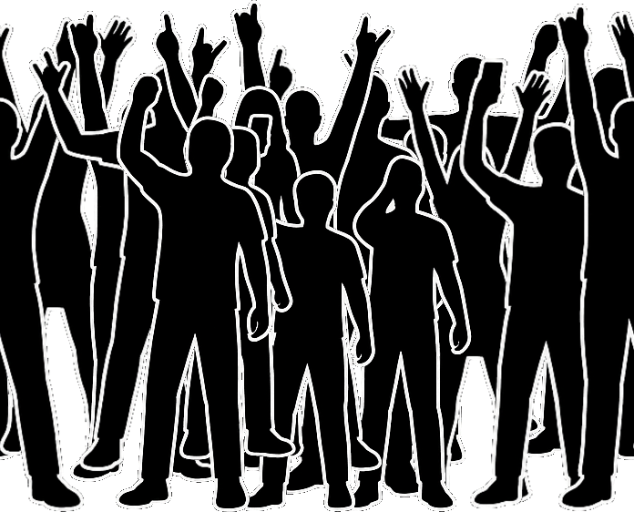 Crowd dancing to M6's music