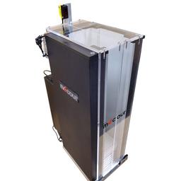 Retractable doors for gripper access