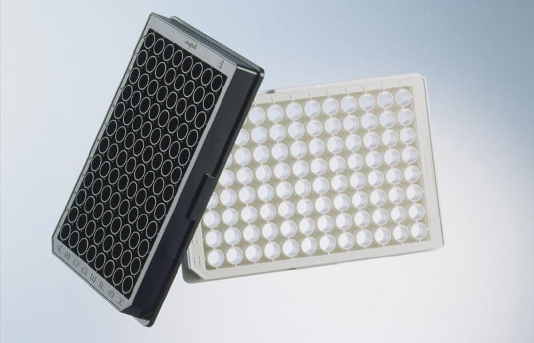 96 Well CELLSTAR® Microplates (µClear® film bottom)