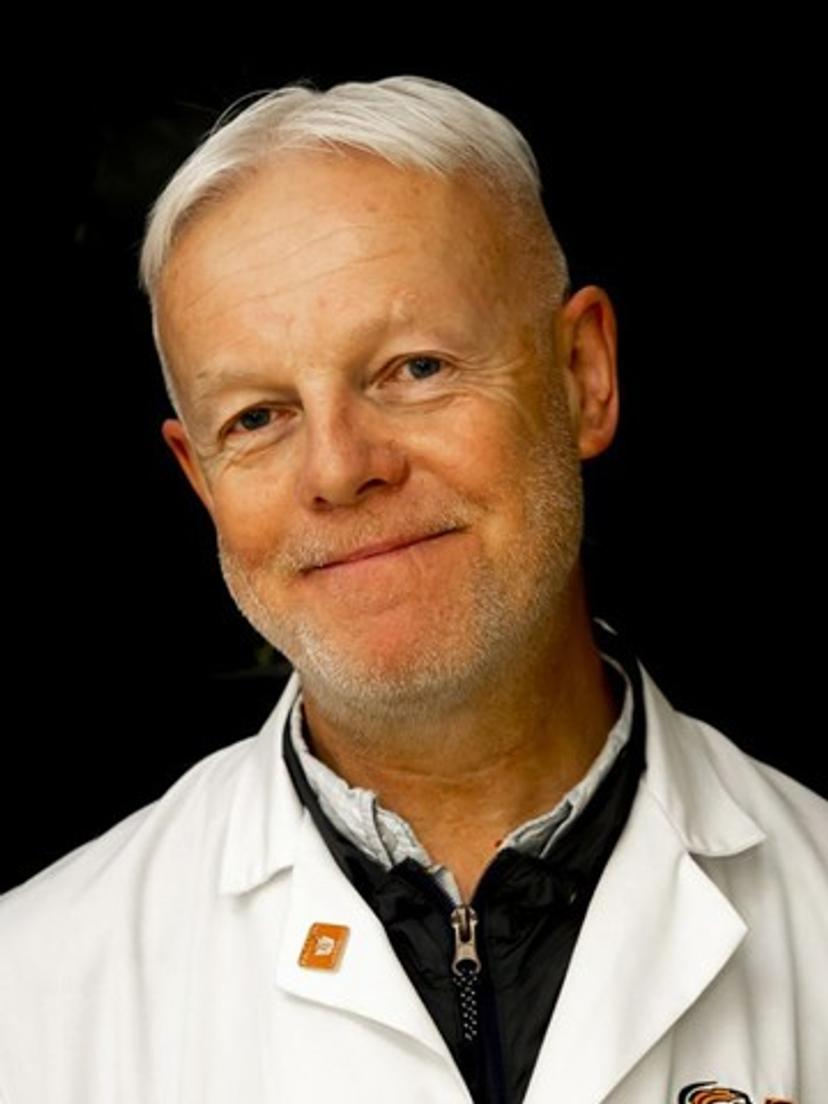 Prof. Robert Halliwell