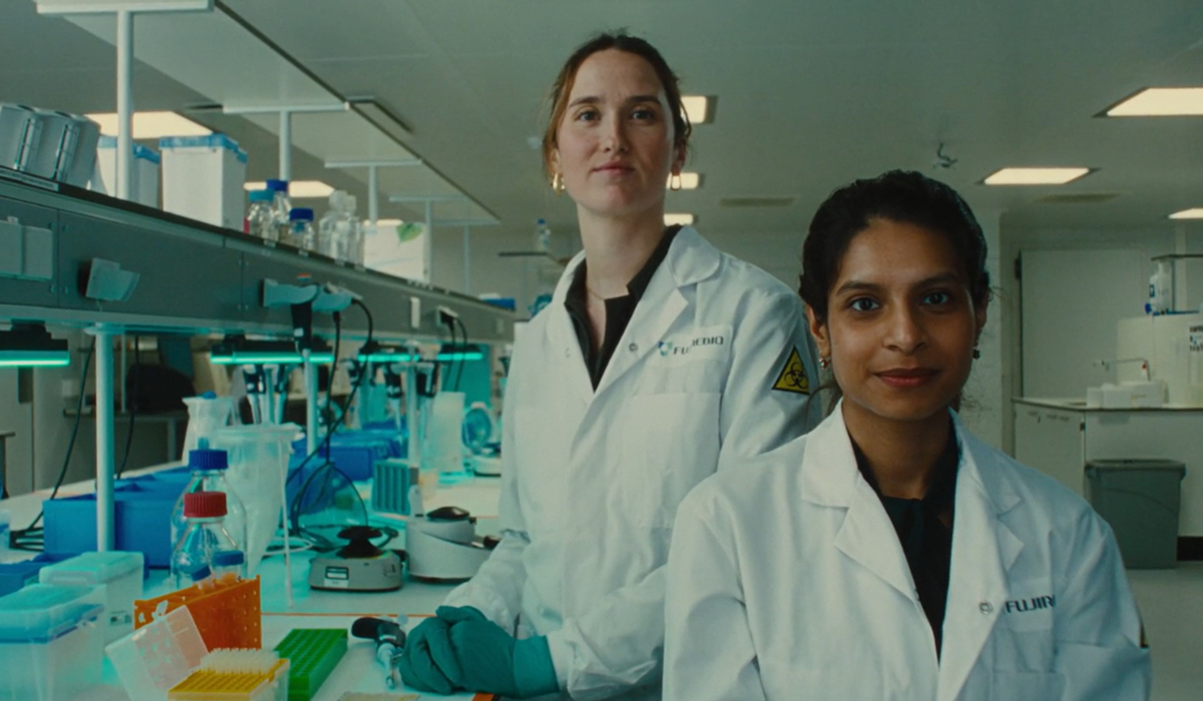 Fujirebio professionals in the lab