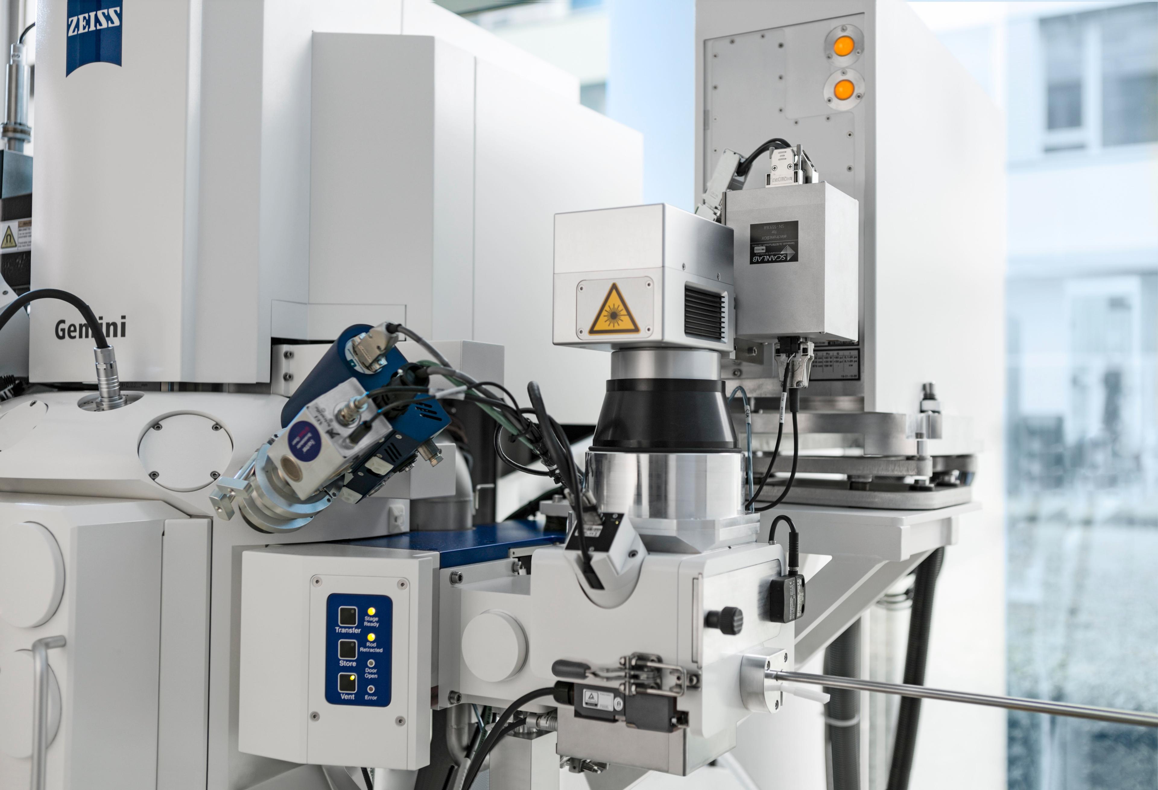 ZEISS Crossbeam laser