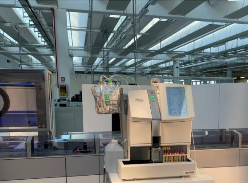 Tosoh’s HLC-723™GR01 HbA1c analyzer connected into Inpeco’s FlexLab™ X Total Laboratory Automation system