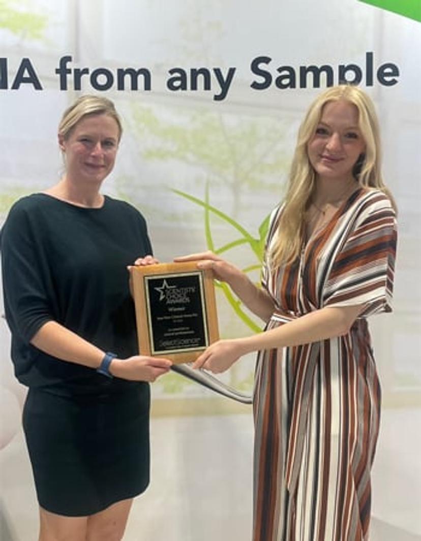 Abby Schornick, Zymo Research, was presented the award for Best New Clinical Assay/Kit by SelectScience Senior Associate Editor Sonia Nicholas