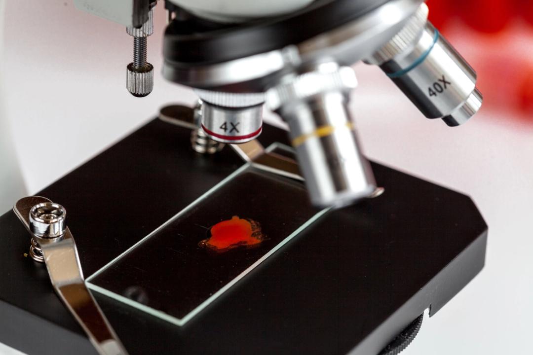 A guide to performance and applications of Raman microscopy