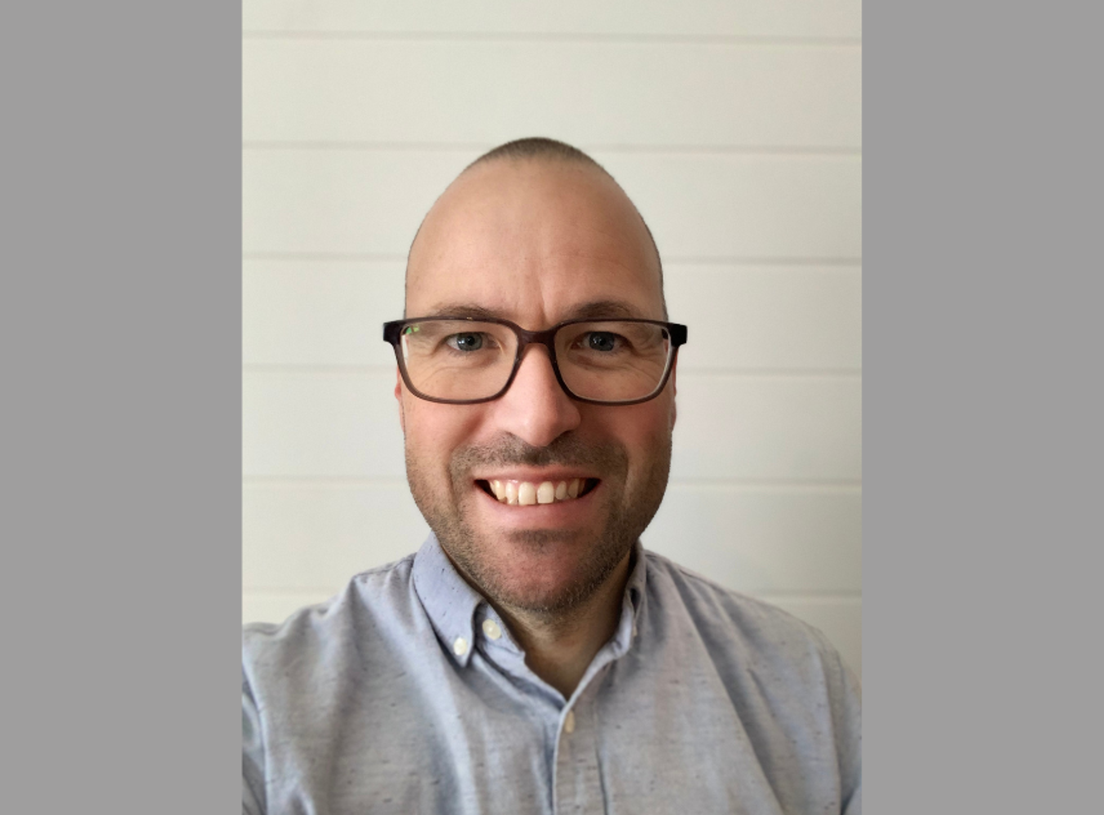 Photo of Dr. Vincent De Guire