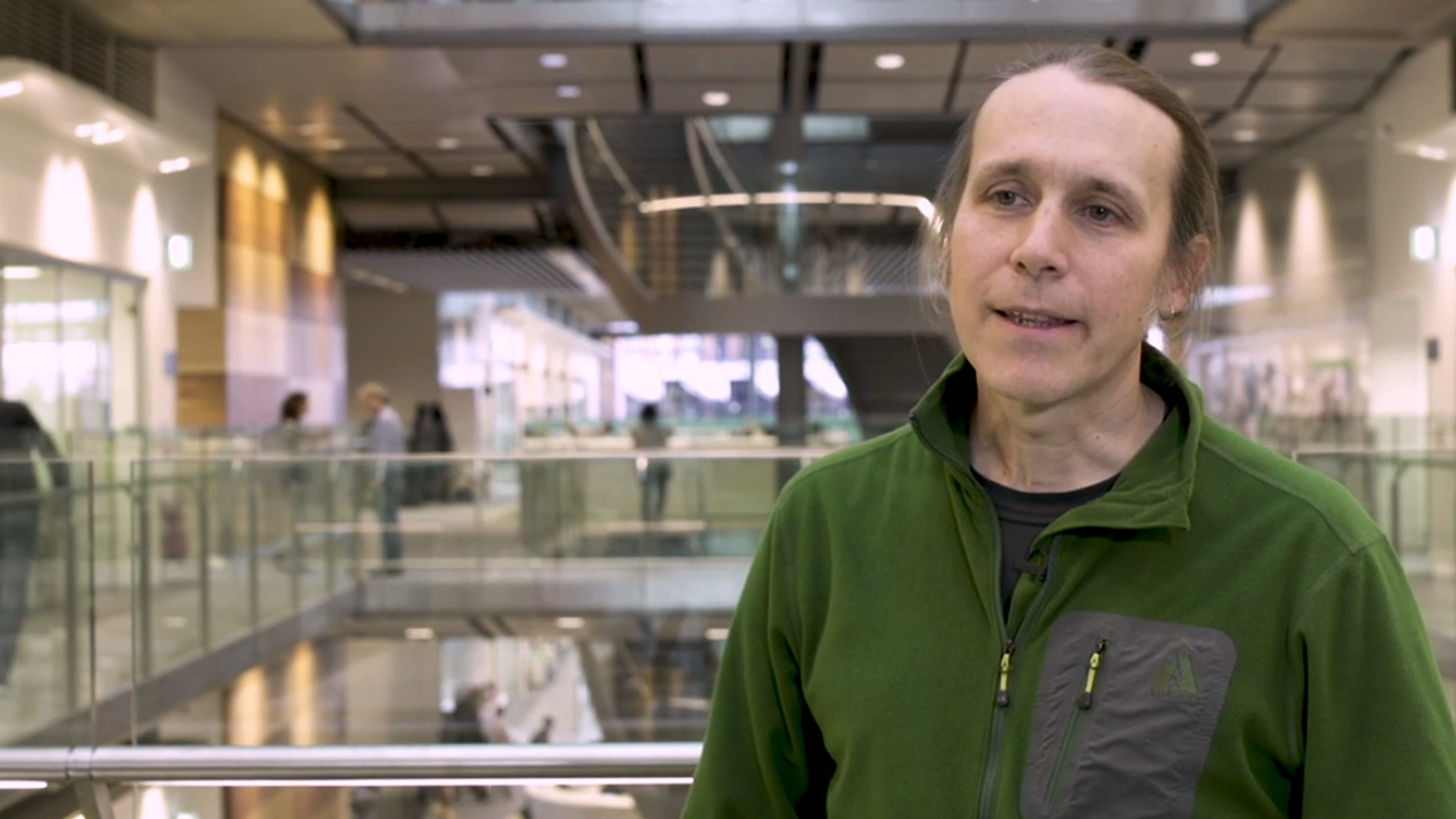 Applying Light Microscopy Technology for Developmental Biology and Cancer Research at The Francis Crick Institute Applying Light Microscopy Technology for Developmental Biology and Cancer Research at The Francis Crick Institute