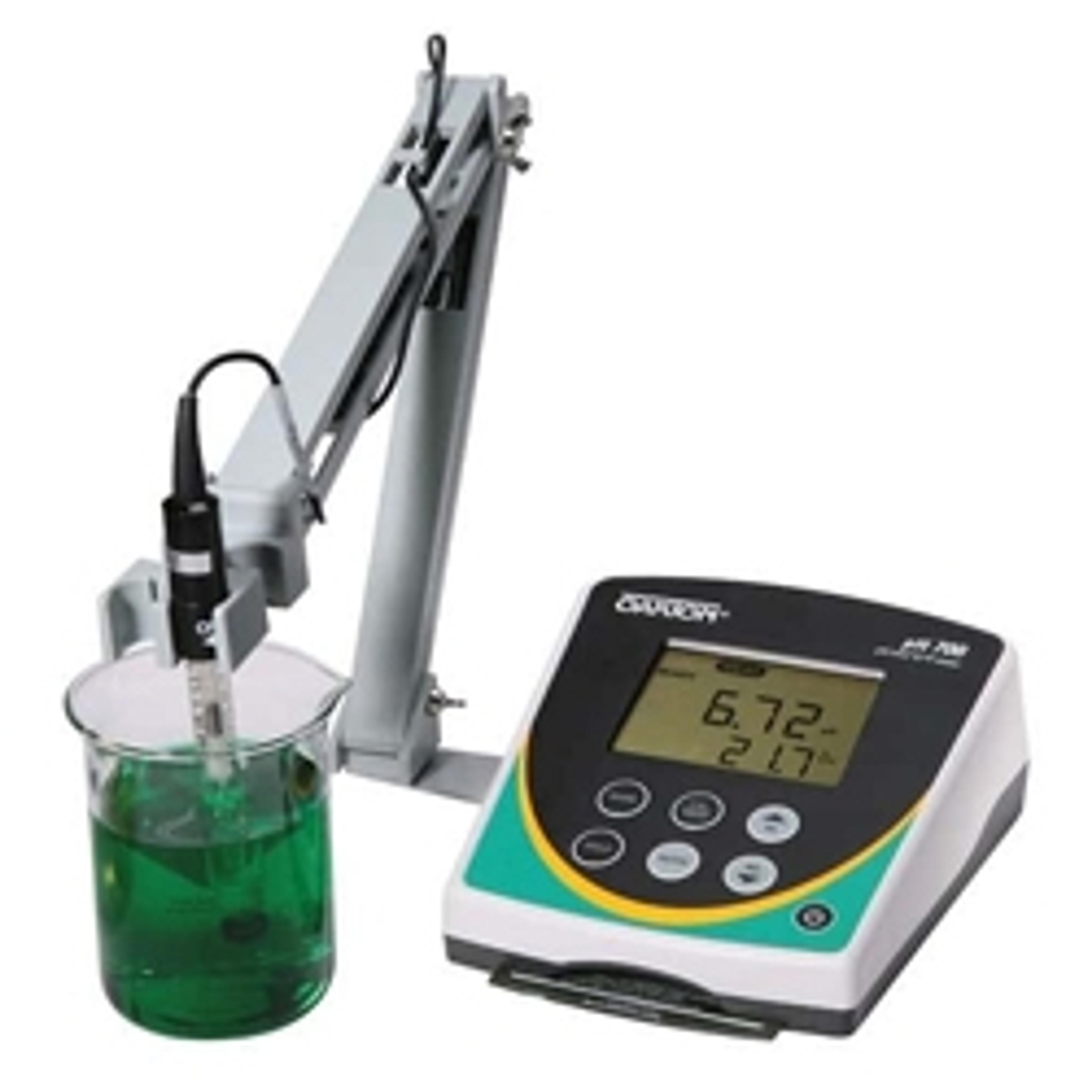 Oakton pH 700 Benchtop Meter with All-in-One pH Electrode