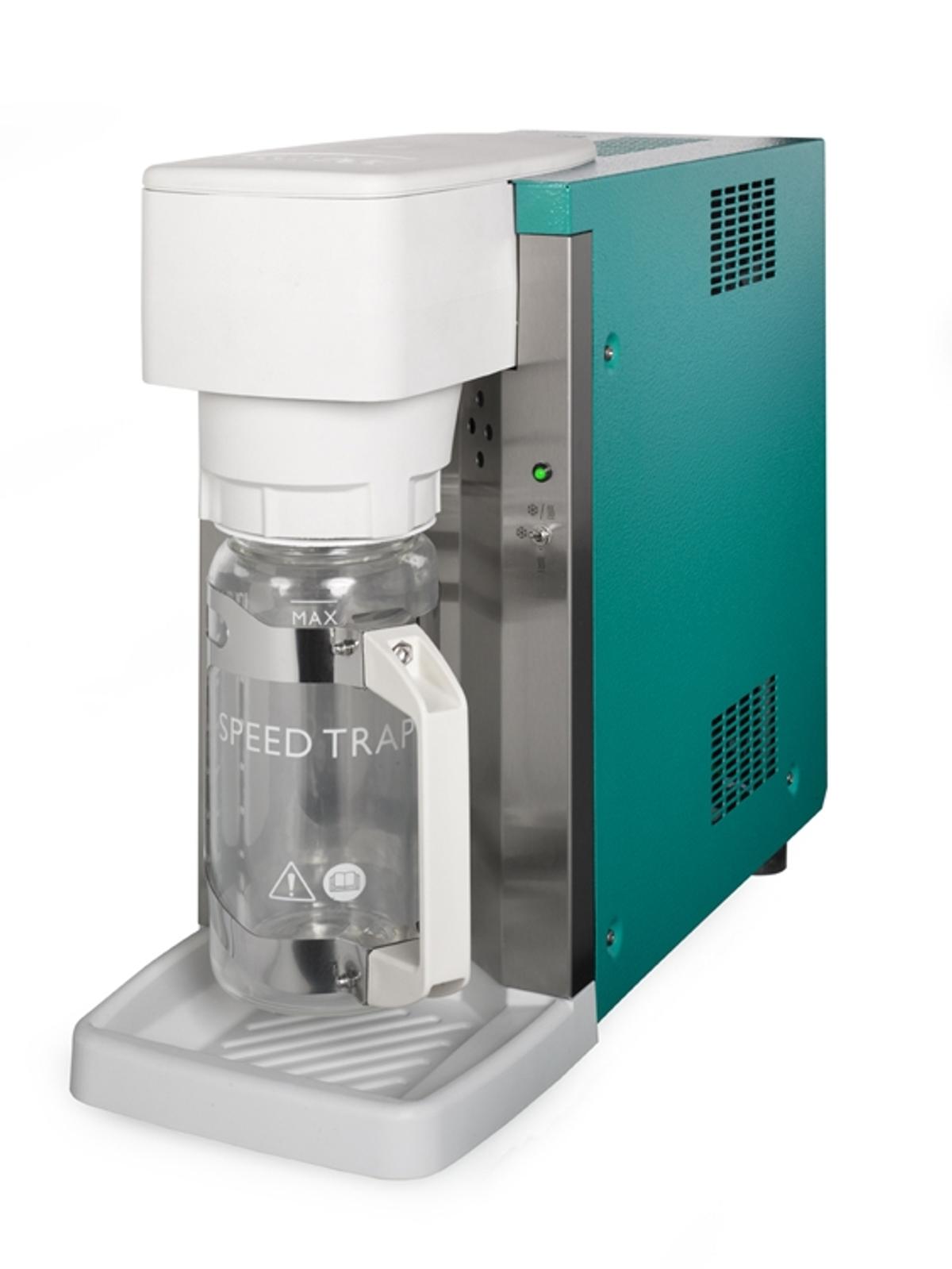 Refridgerated solvent condenser enhances vacuum concentrator performance