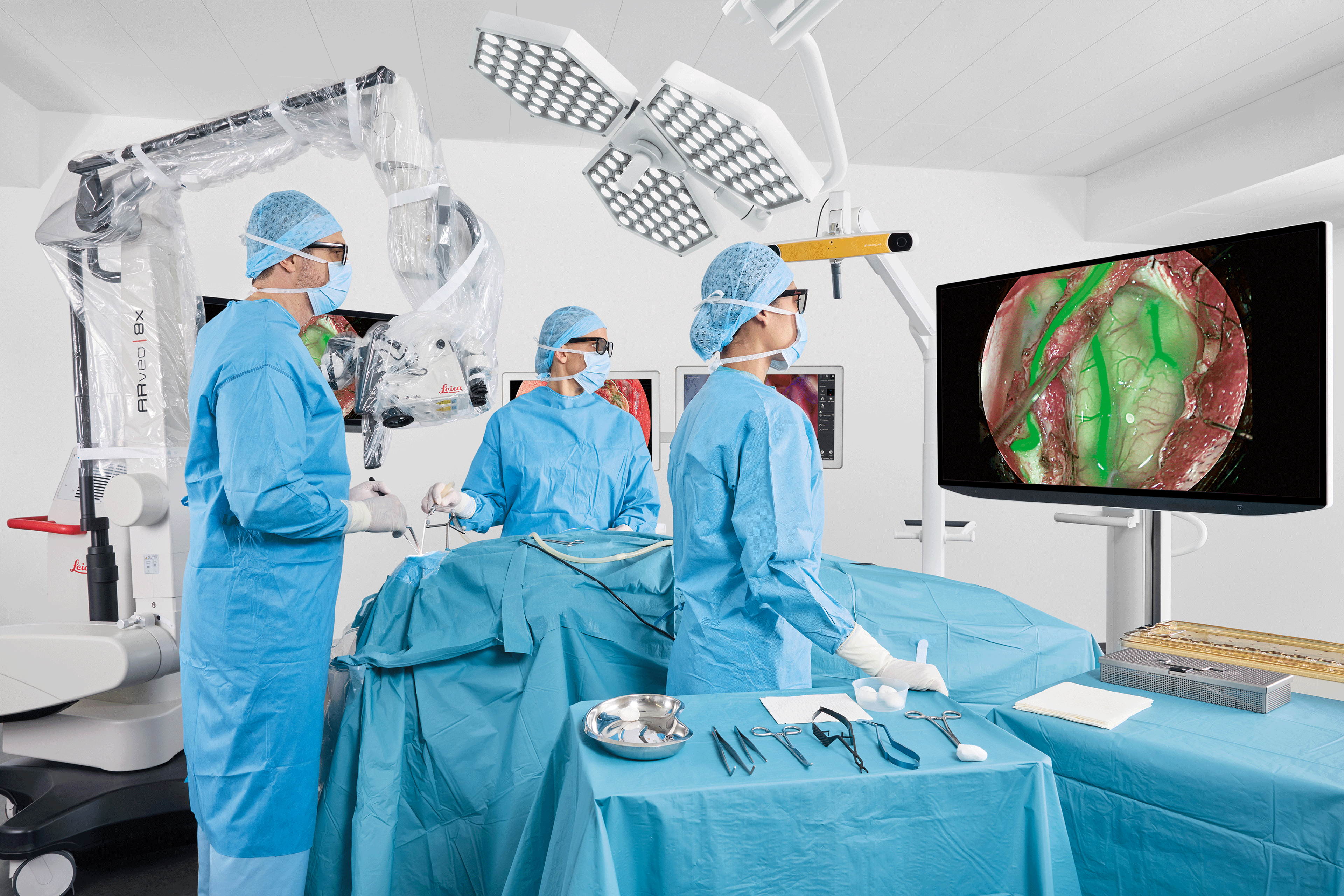 Leica Microsystems advances mastery and precision in complex surgeries with ARveo 8x