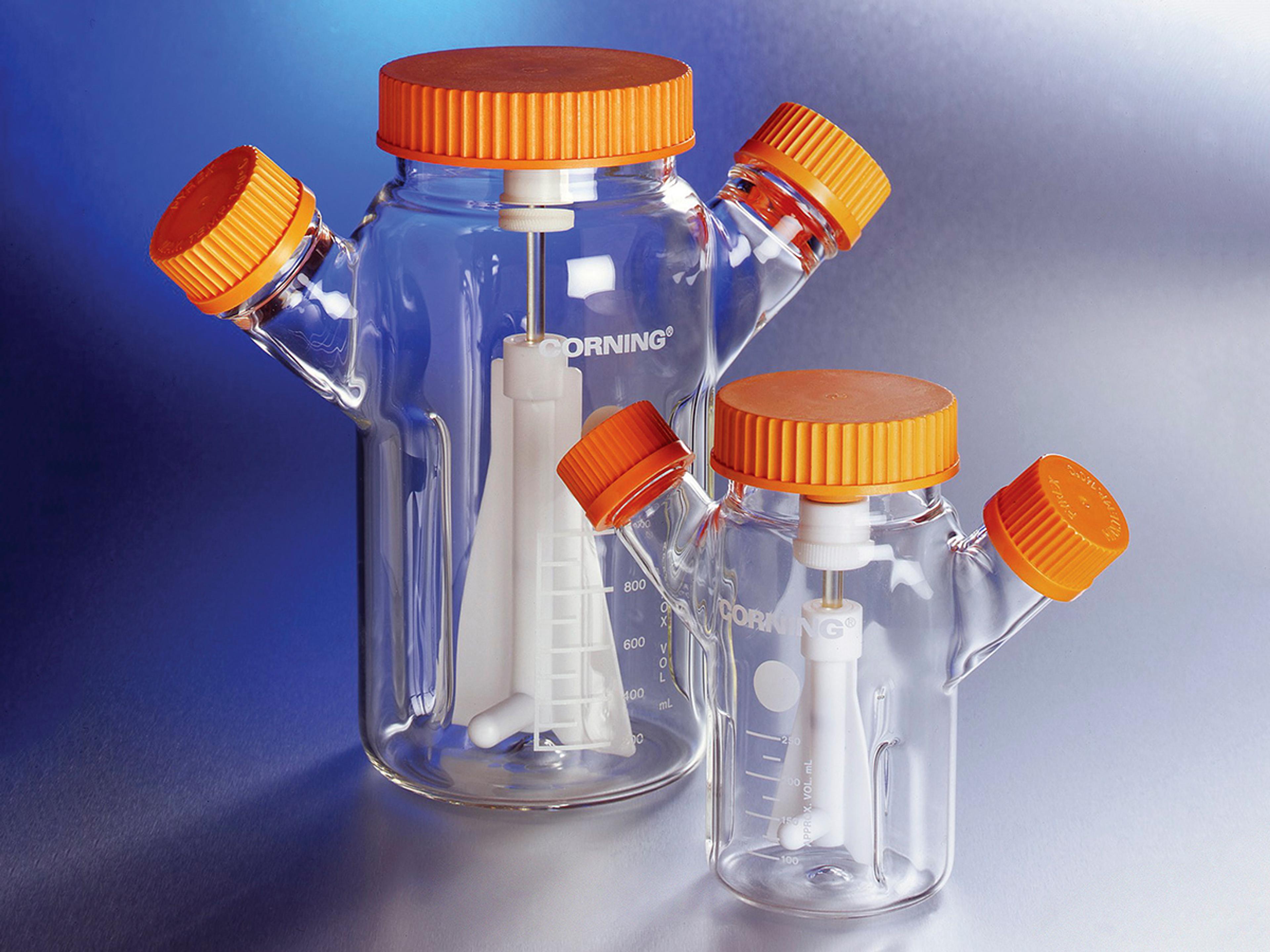 125 mL Corning® Reusable Glass Spinner Flask with 70 mm Flat Center Cap and 2 Angled Sidearms - Corning Life Sciences - General Lab