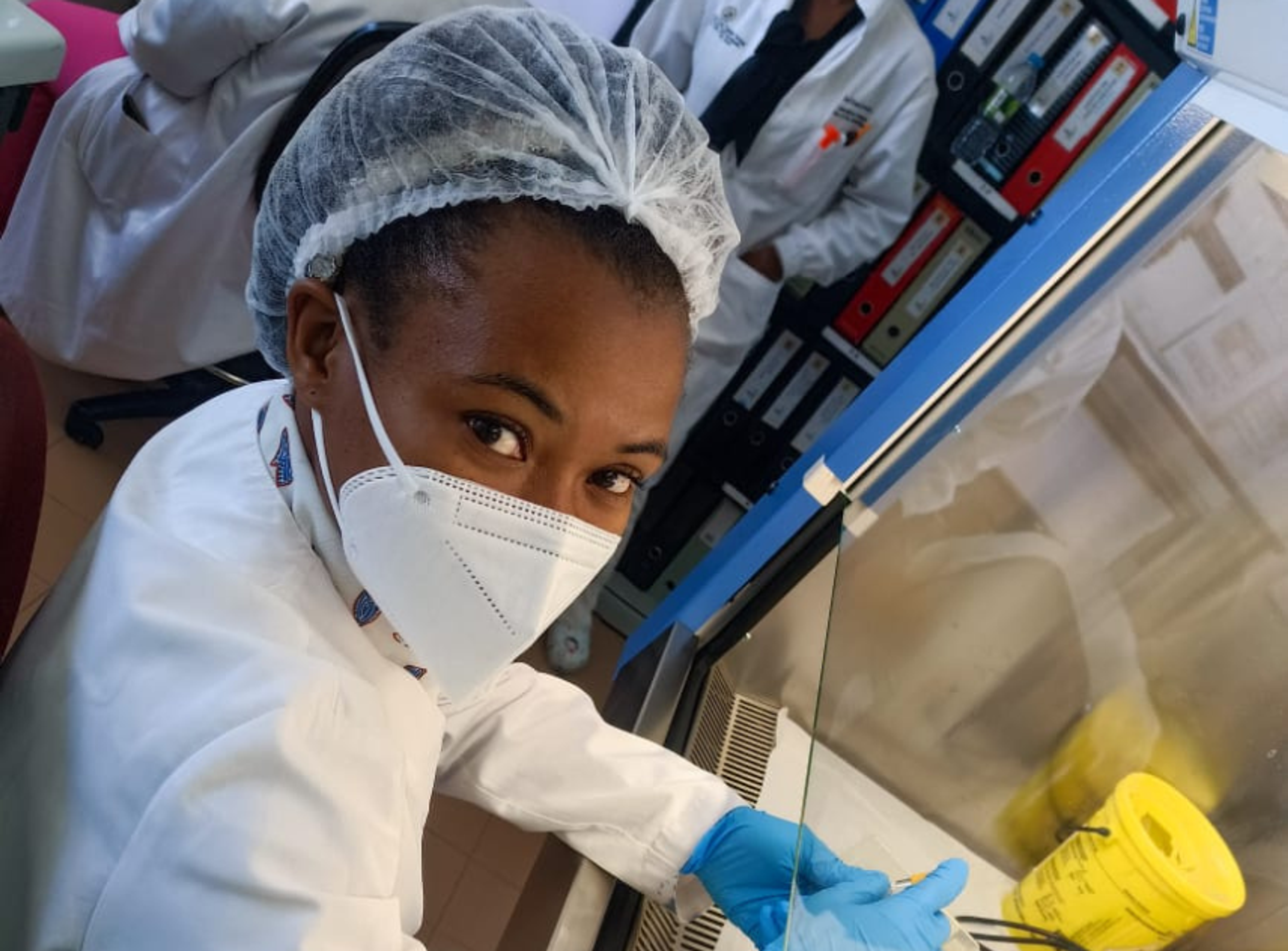 Vilma da Costa Manuel, laboratory technician at the Mário Pinto de Andrade General Hospital in Cuanza Norte