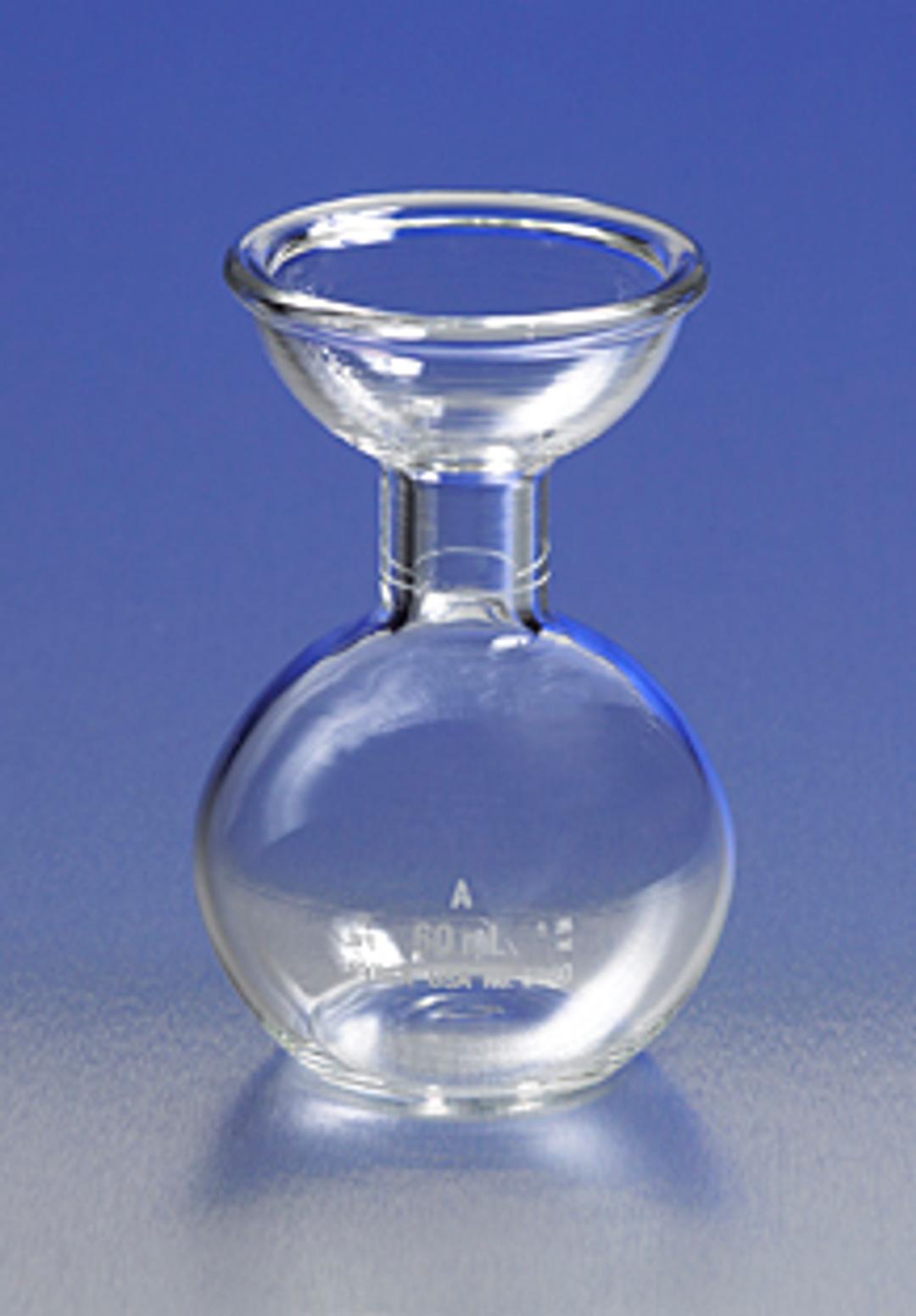 PYREX® 60 mL Viscosimeter Volumetric Flask, Class A, Tooled Rim - Corning Life Sciences - General Lab