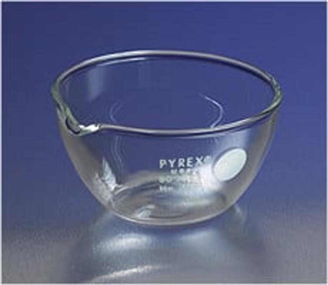 PYREX® 140 mL Flat Bottom Evaporating Dishes - Corning Life Sciences - General Lab