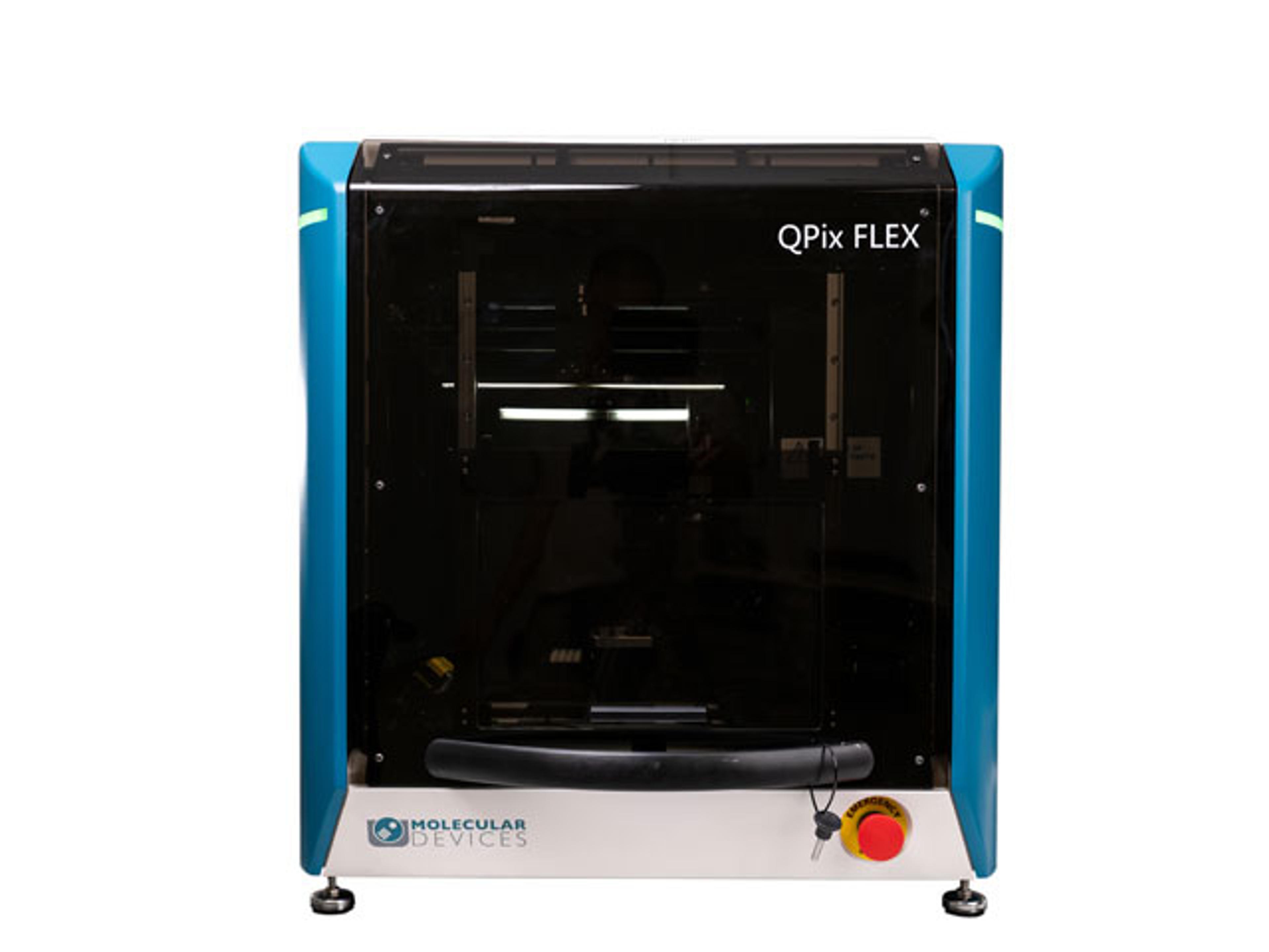 QPix FLEX Microbial Colony Picker front view