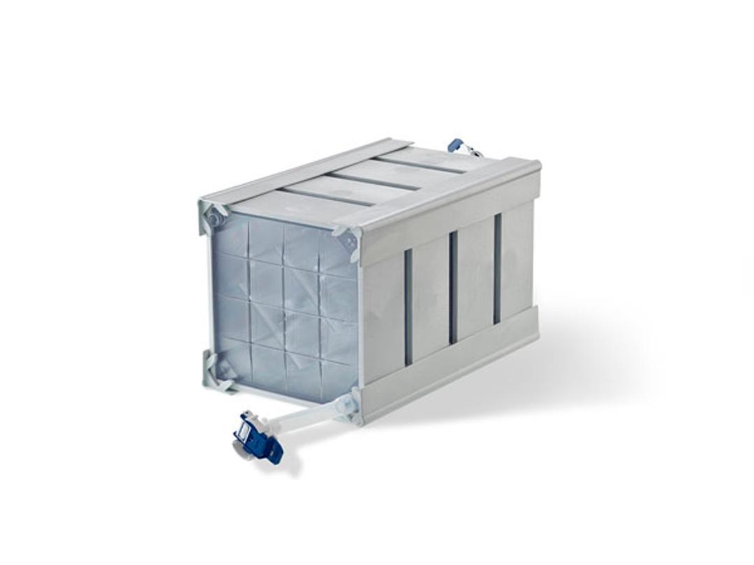 100-Layer CellCube® Module with 85,000 cm² Growth Surface and Aseptic Connectors - Corning Life Sciences - Drug discovery > Target Discovery