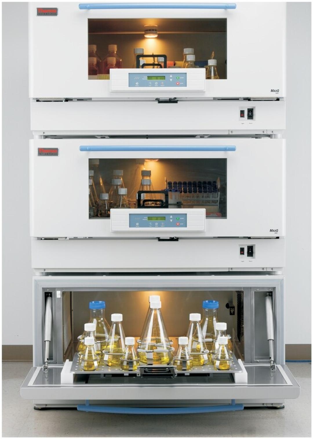 Thermo Scientific™ MaxQ™ 8000 Incubated/Refrigerated Stackable Shakers - Thermo Fisher Scientific - General Lab