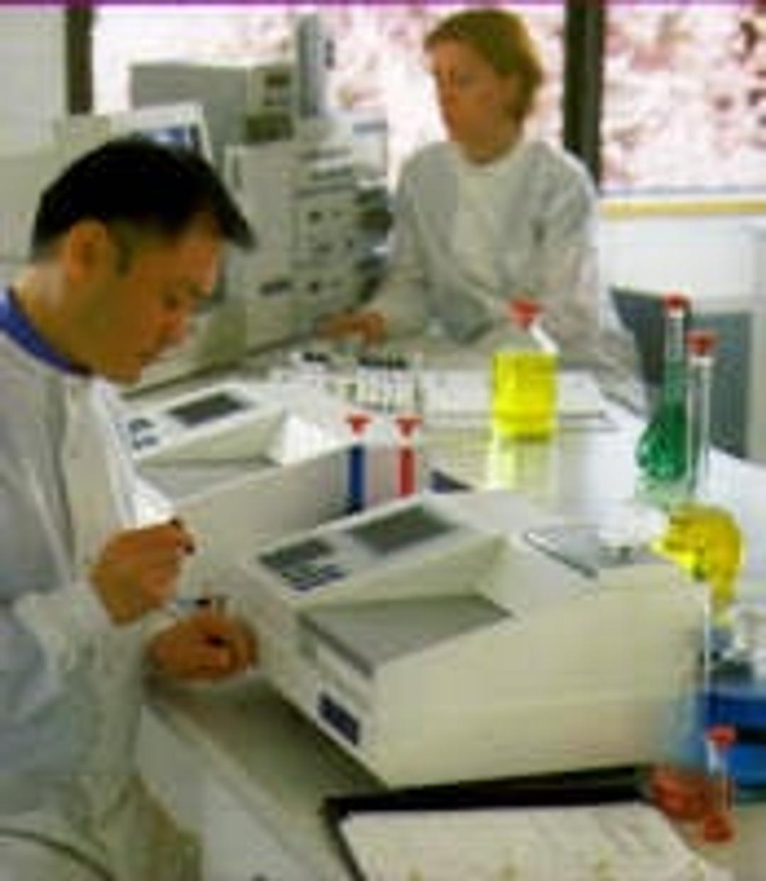 Cecil Aurius Series CE 2011 Visible Spectrophotometer - Cecil Instruments Limited - Spectroscopy