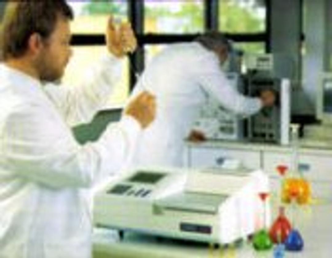 Cecil BioQuest CE 2501 Life Science Spectrophotometer - Cecil Instruments Limited - Spectroscopy